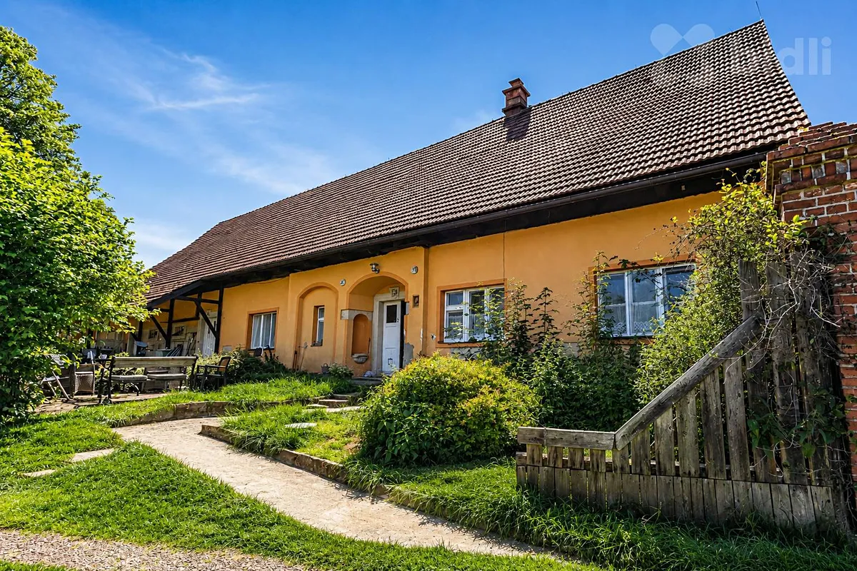 Prodej chaty 765 m², pozemek 15104 m²
